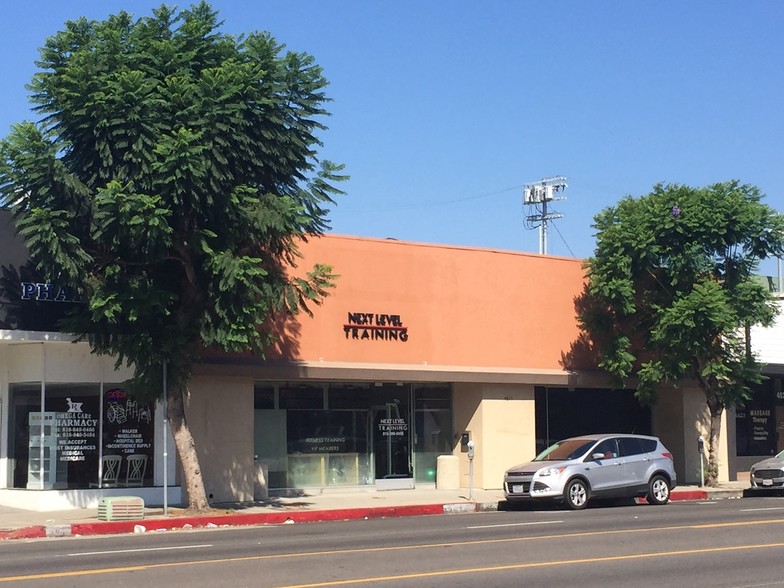 4617 Van Nuys Blvd, Sherman Oaks, CA for lease - Primary Photo - Image 1 of 3