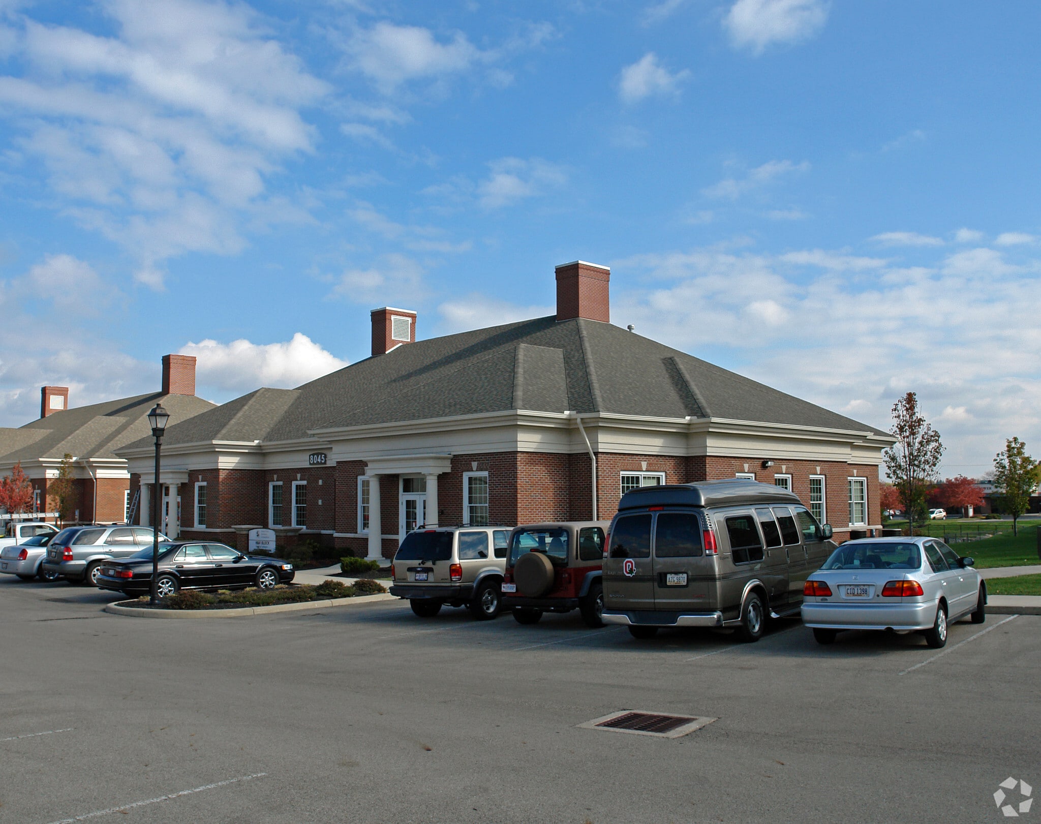 8045 Washington Village Dr, Dayton, OH à vendre Photo principale- Image 1 de 12