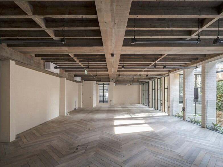 47 Great Marlborough St, London for lease - Interior Photo - Image 3 of 22