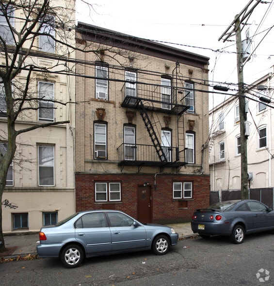 187 Beacon Ave, Jersey City, NJ for sale - Primary Photo - Image 2 of 17