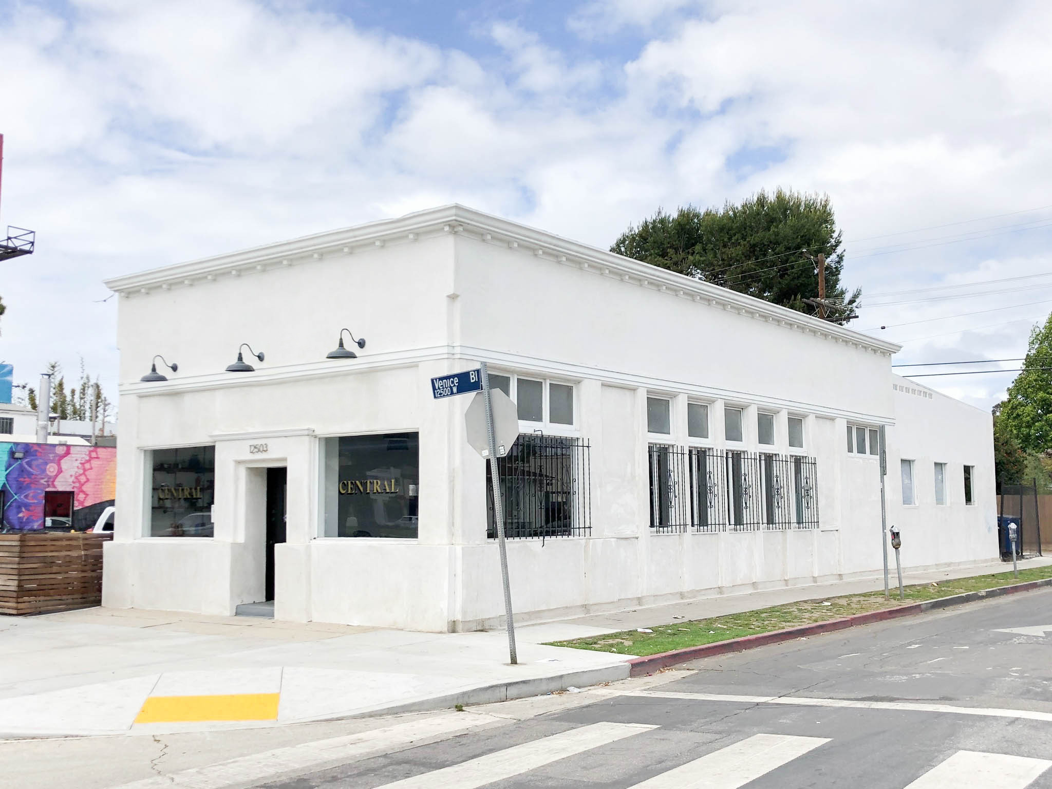 12503 Venice Blvd, Los Angeles, CA for sale Primary Photo- Image 1 of 1