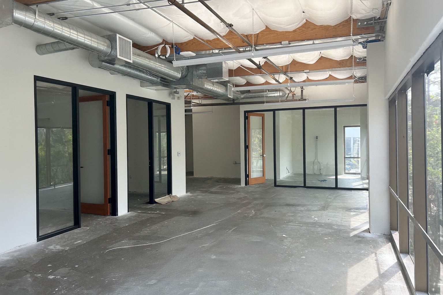 1703-1741 Stewart St, Santa Monica, CA for lease Interior Photo- Image 1 of 4