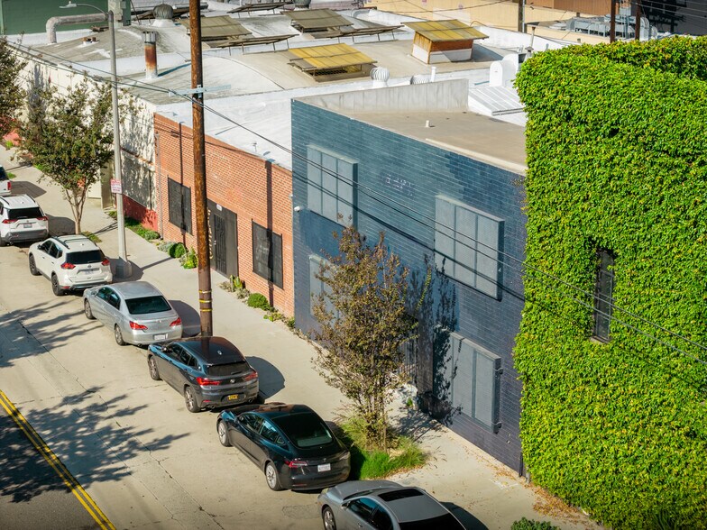 5017 Exposition Blvd, Los Angeles, CA à vendre - Photo du bâtiment - Image 2 de 21