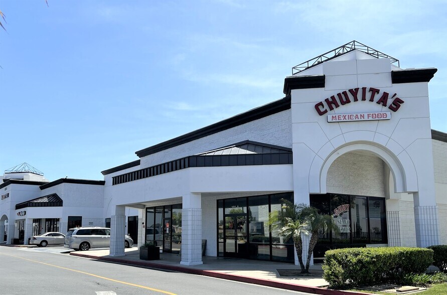 24021 Alessandro Blvd, Moreno Valley, CA à louer - Photo du bâtiment - Image 2 de 4