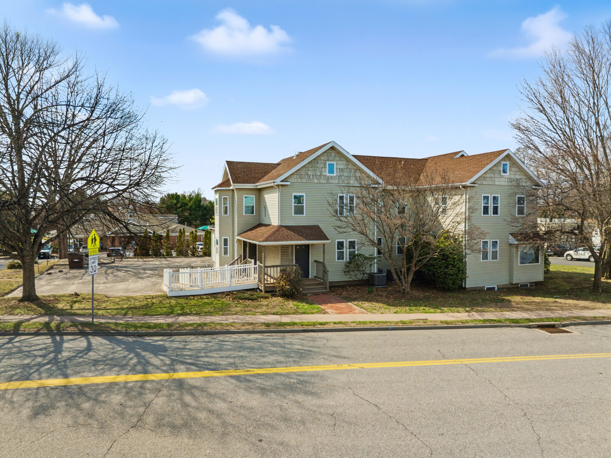155 Oak St, Glastonbury, CT à vendre Photo principale- Image 1 de 22