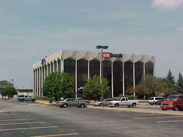 6701 N Illinois Rd, Fairview Heights, IL for lease - Building Photo - Image 2 of 6