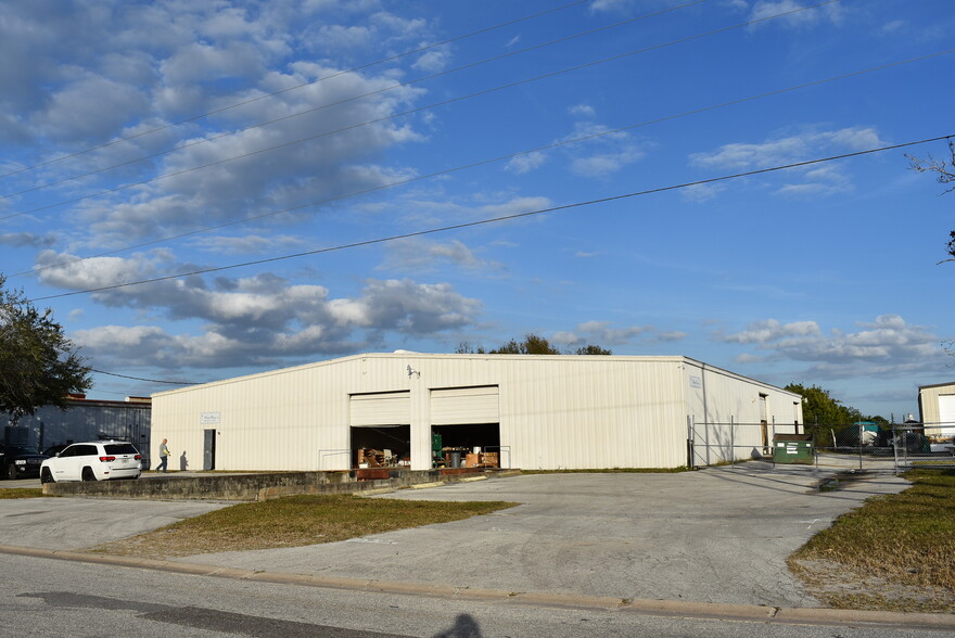 12011 N 44th St, Clearwater, FL for sale - Building Photo - Image 1 of 13