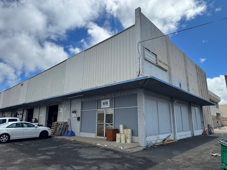 2688 Kilihau St, Honolulu, HI à louer - Photo du bâtiment - Image 2 de 6
