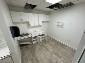 403 N Guadalupe St, San Marcos, TX for lease Interior Photo- Image 1 of 2