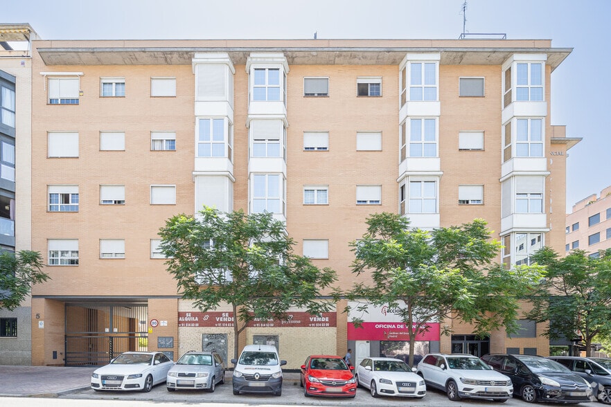 Calle Rozas de Puerto Real, 7, Madrid, Madrid for sale - Building Photo - Image 2 of 2