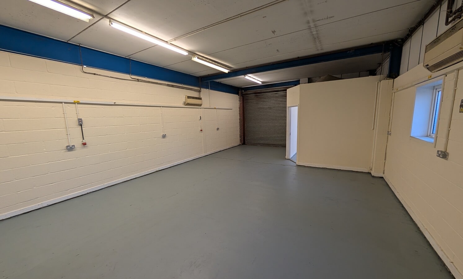 Park St, Gosport, HAM PO12 4UH - Unit 1 -  - Interior Photo - Image 1 of 2