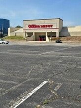 7130-7140 S Lewis Ave, Tulsa, OK à louer Photo intérieure- Image 2 de 3