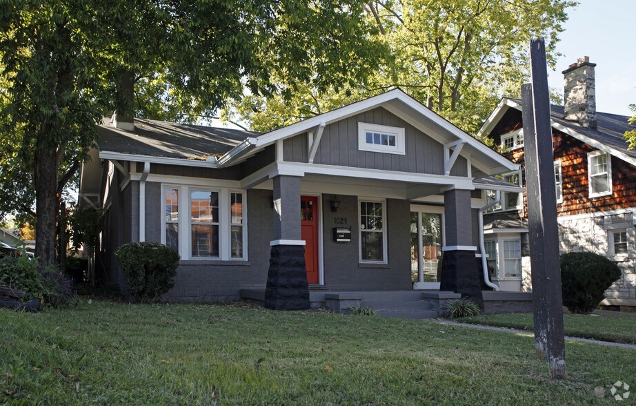 1029 17th Ave S, Nashville, TN à louer - Photo du bâtiment - Image 2 de 5