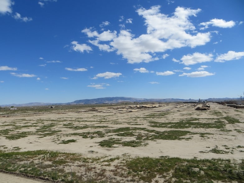 1850 Lake Ave, Silver Springs, NV for sale - Building Photo - Image 2 of 8