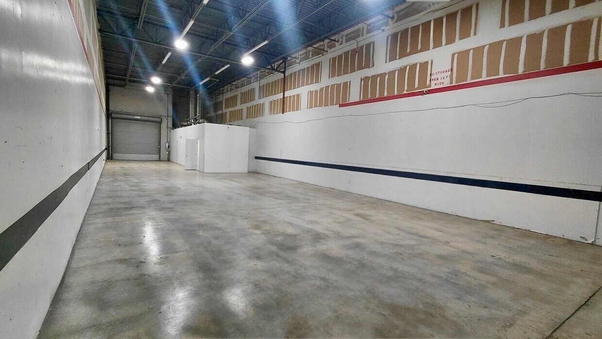 21113 Johnson St, Pembroke Pines, FL for lease Interior Photo- Image 1 of 4