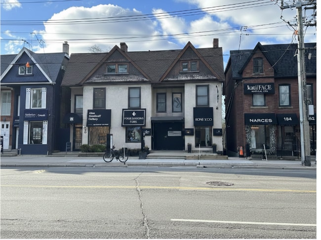 Plus de détails pour 186-190 Davenport Rd, Toronto, ON - Bureau à louer