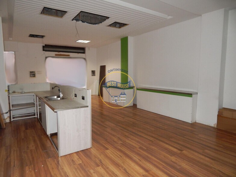 Retail in Ontinyent for lease - Building Photo - Image 2 of 24