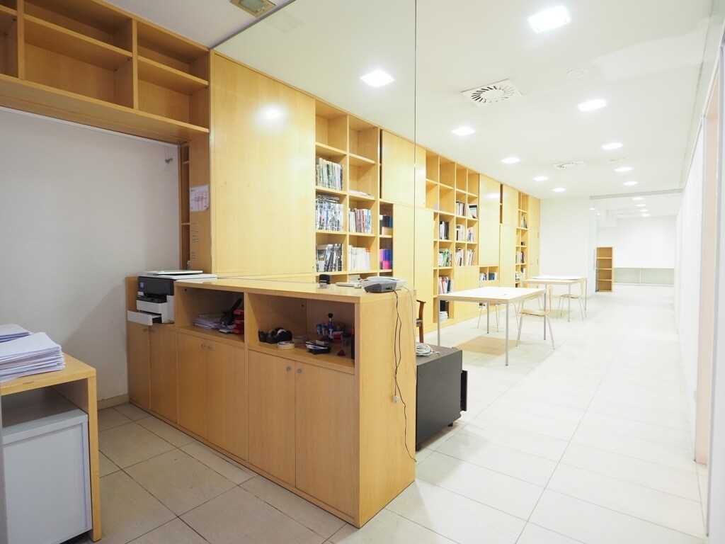 Granollers, BAR 08401 - Unit - -  - Interior Photo - Image 2 of 15
