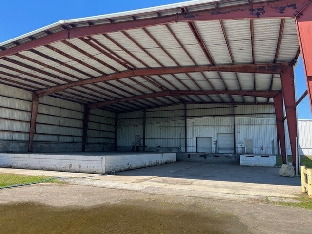 5025 Hartford St, Tampa, FL for sale - Building Photo - Image 2 of 10