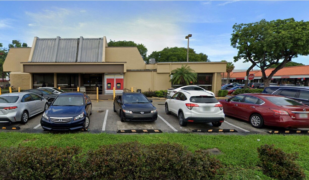 10781 W Flagler St, Miami, FL à vendre Photo principale- Image 1 de 6