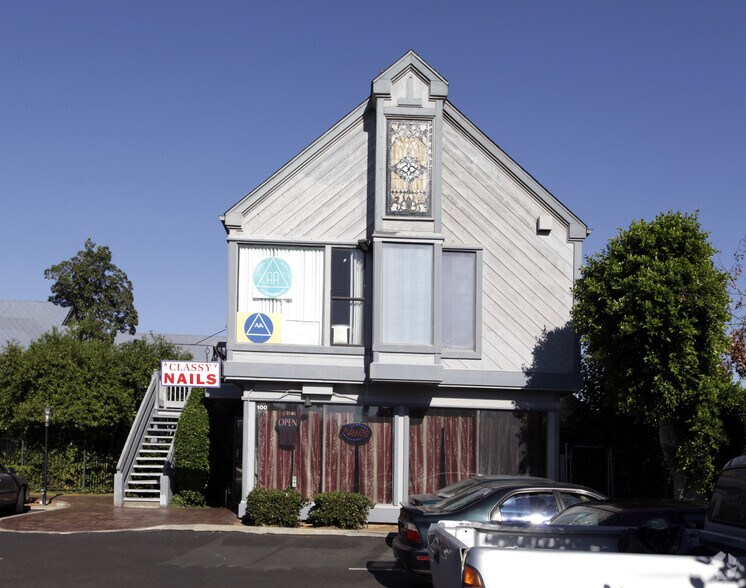 360 N Midway Dr, Escondido, CA à louer - Photo du bâtiment - Image 3 de 11