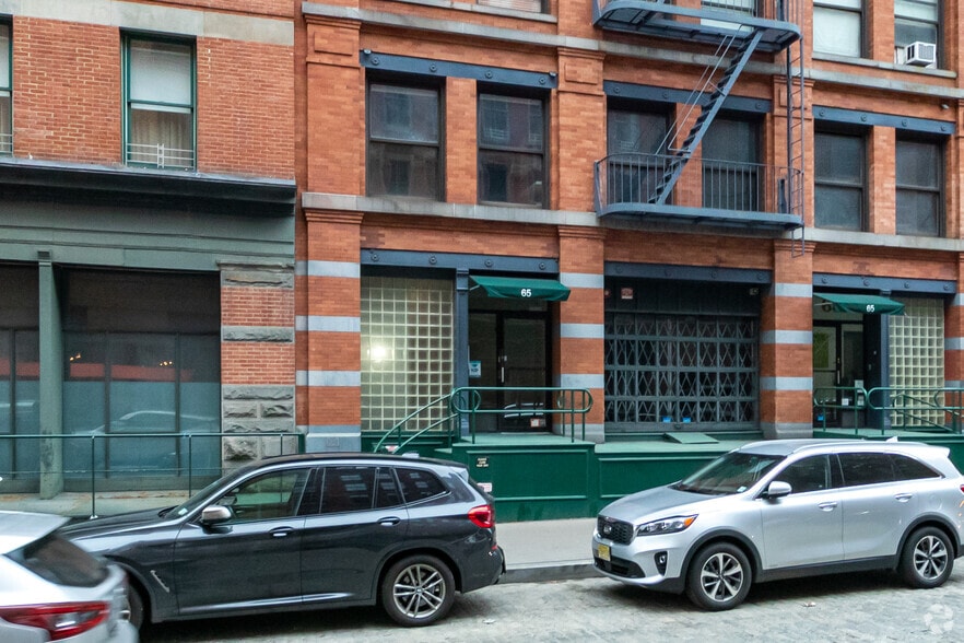 65 N Moore St, New York, NY for lease - Building Photo - Image 3 of 4