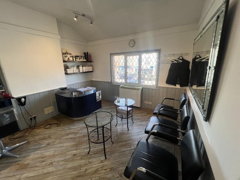 192-198 Station Rd, Coventry for lease - Interior Photo - Image 2 of 4