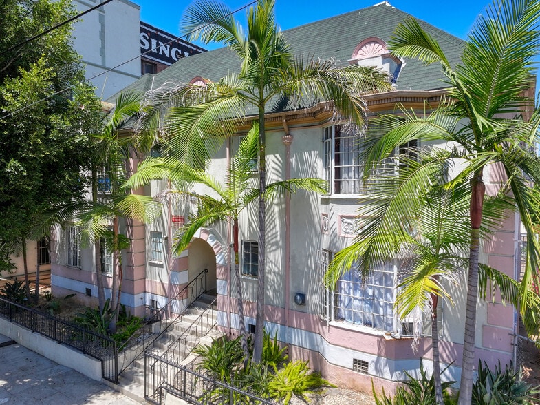 815 Green Ave, Los Angeles, CA for sale - Building Photo - Image 2 of 13