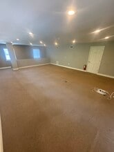 1680-1684 Metropolitan Cir, Tallahassee, FL à louer Photo intérieure- Image 2 de 7