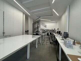Plus de détails pour Multi-résidentiel à vendre