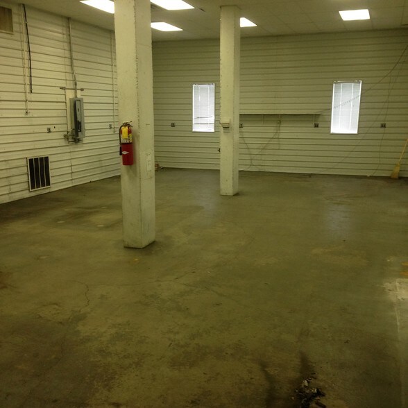 2520-2538 S Cleveland Ave, Saint Joseph, MI à louer - Photo intérieure - Image 2 de 11