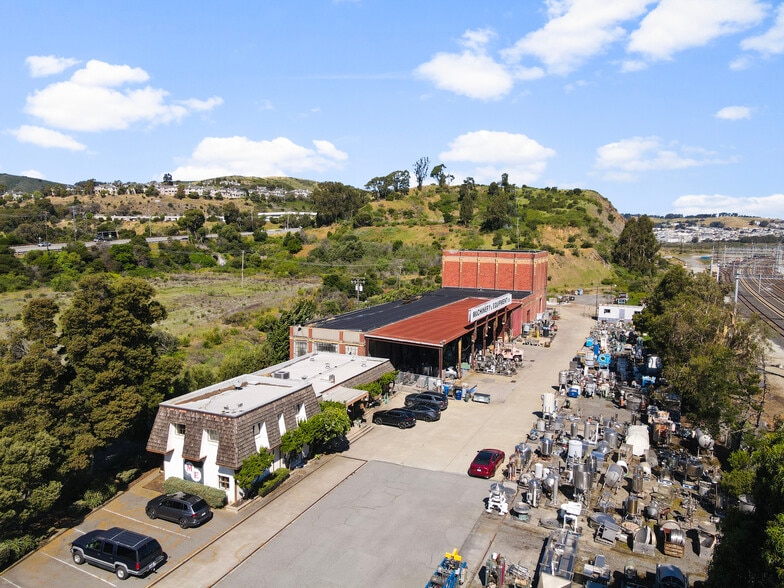 3401 Bayshore Blvd, Brisbane, CA for lease - Aerial - Image 1 of 5