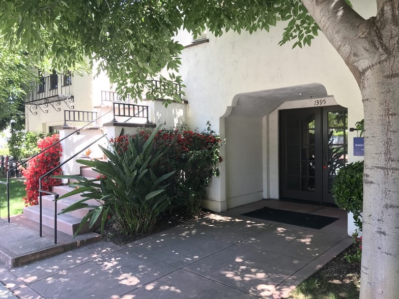 1395 San Carlos Ave, San Carlos, CA for lease - Building Photo - Image 2 of 6