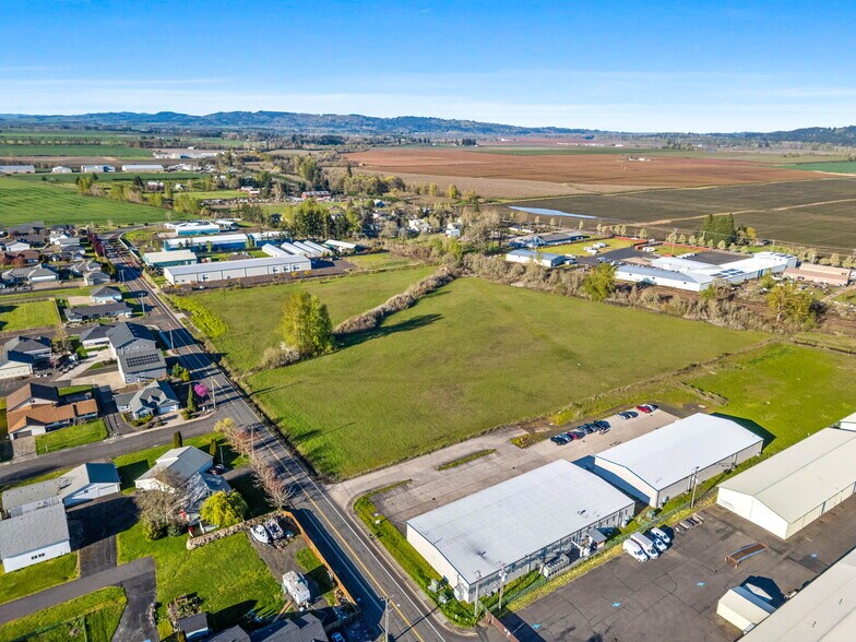 614 Cessna St, Independence, OR à vendre - Aérien - Image 2 de 18