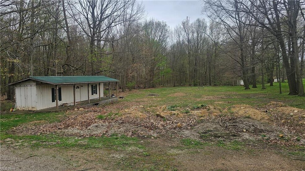 48443 Russia Rd, Amherst, OH à vendre - Photo du bâtiment - Image 3 de 16