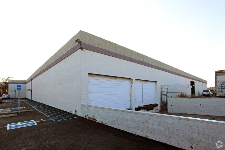 2930 E Maria St, Rancho Dominguez, CA for lease - Building Photo - Image 2 of 5