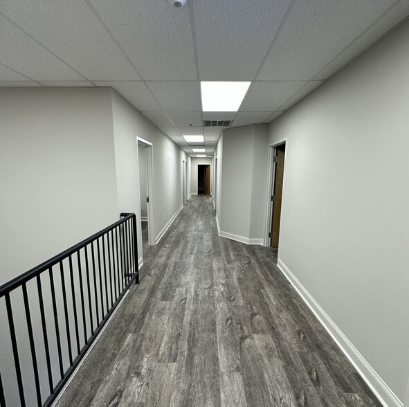 1242 W Ridge Rd, Gainesville, GA for lease - Interior Photo - Image 3 of 4