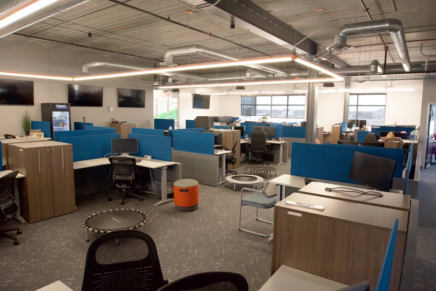 3285 47th St S, Fargo, ND à vendre - Photo intérieure - Image 3 de 22