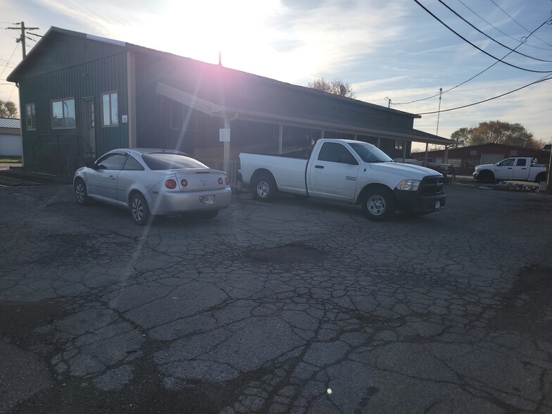 755 E Hamilton Ave, Franklin, IN à vendre - Photo du bâtiment - Image 3 de 25