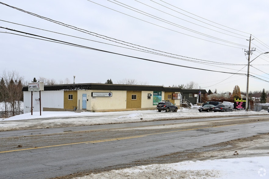 3310 King St E, Kitchener, ON for lease - Building Photo - Image 2 of 2