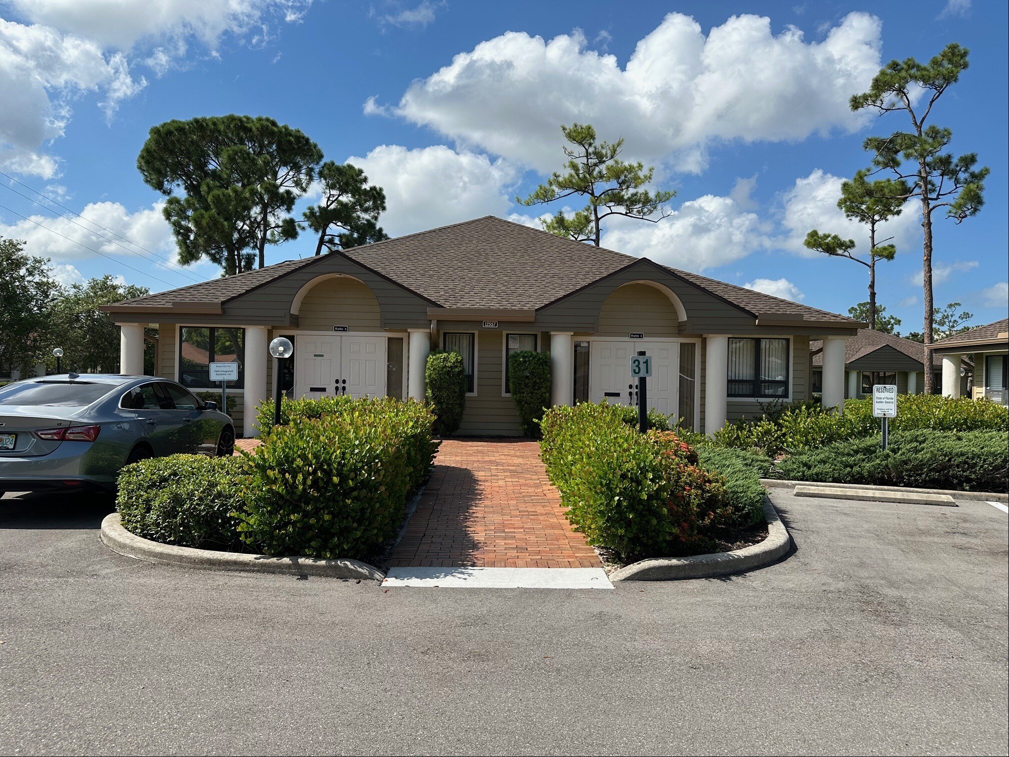 12557 New Brittany Blvd, Fort Myers, FL à vendre Photo principale- Image 1 de 1