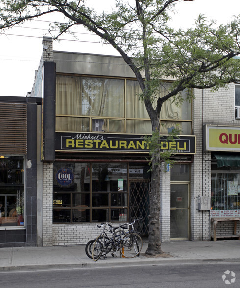 566 Queen St W, Toronto, ON for sale - Primary Photo - Image 1 of 2