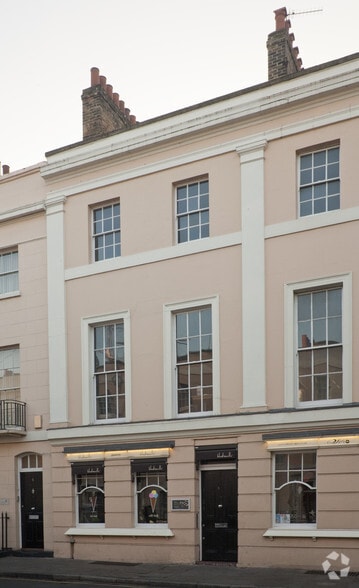 5 College Appr, London for lease - Building Photo - Image 2 of 2