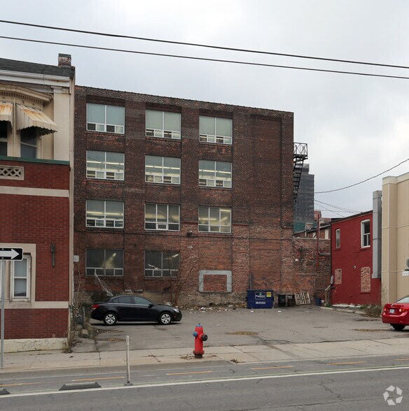 22 Cannon St E, Hamilton, ON for lease - Building Photo - Image 2 of 6