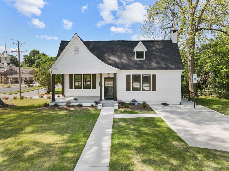 135 Confederate St, Fort Mill, SC for lease - Building Photo - Image 3 of 15