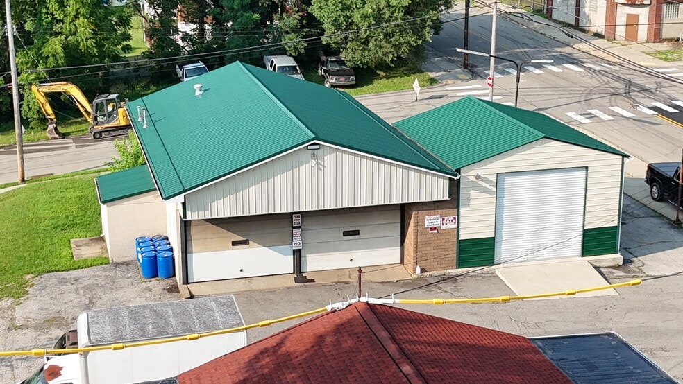 674 Miller Ave, Clairton, PA for sale - Building Photo - Image 1 of 12