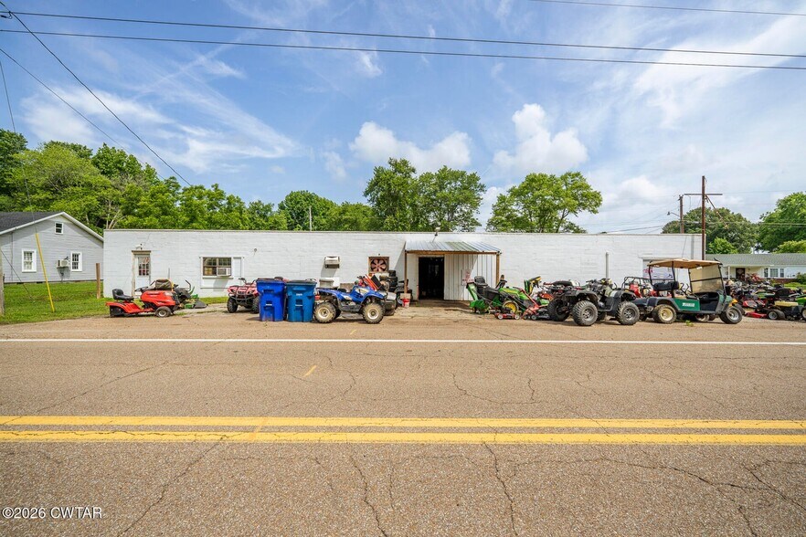 308 W Main St, Bradford, TN à vendre - Photo du bâtiment - Image 3 de 20