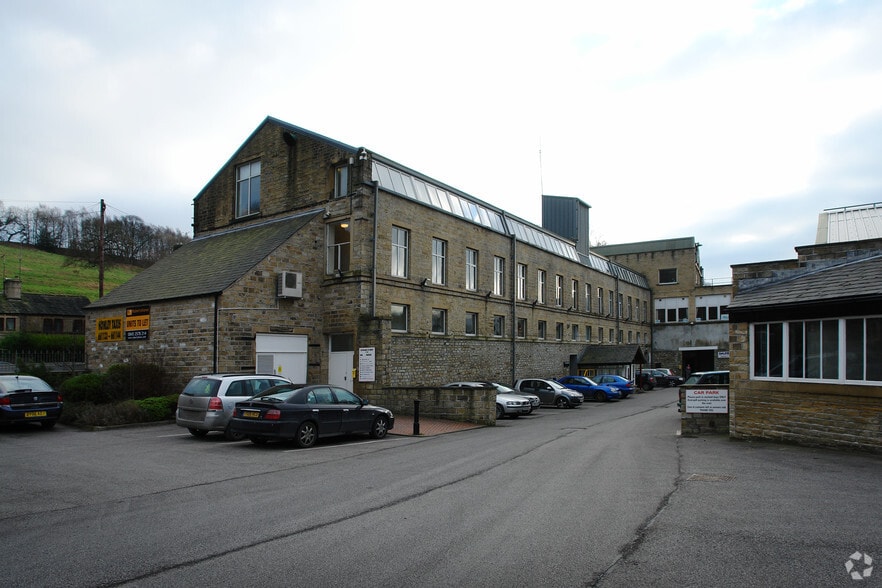 Huddersfield Rd, Honley for lease - Building Photo - Image 2 of 6