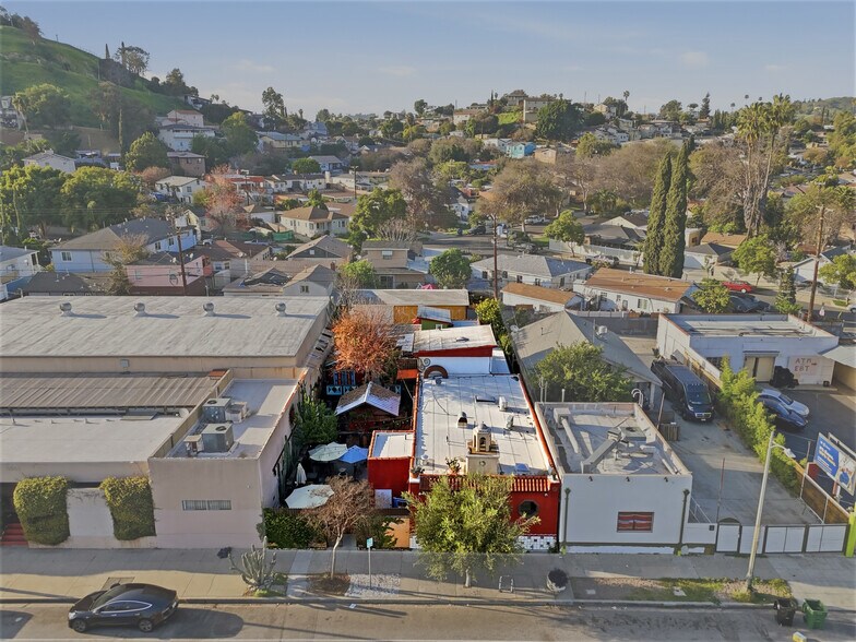 5371 Alhambra Ave, Los Angeles, CA à vendre - Photo du bâtiment - Image 3 de 26