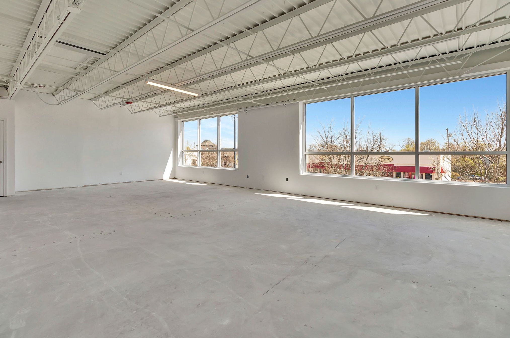 2533-2537 Far Hills Ave, Oakwood, OH à louer Photo intérieure- Image 1 de 5